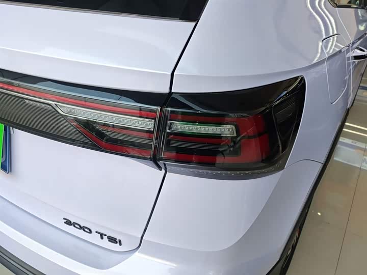 Фото 8 - Volkswagen Tharu