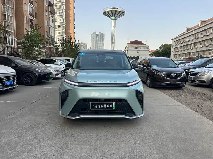 Фото 2 - Maxus Mifa 9