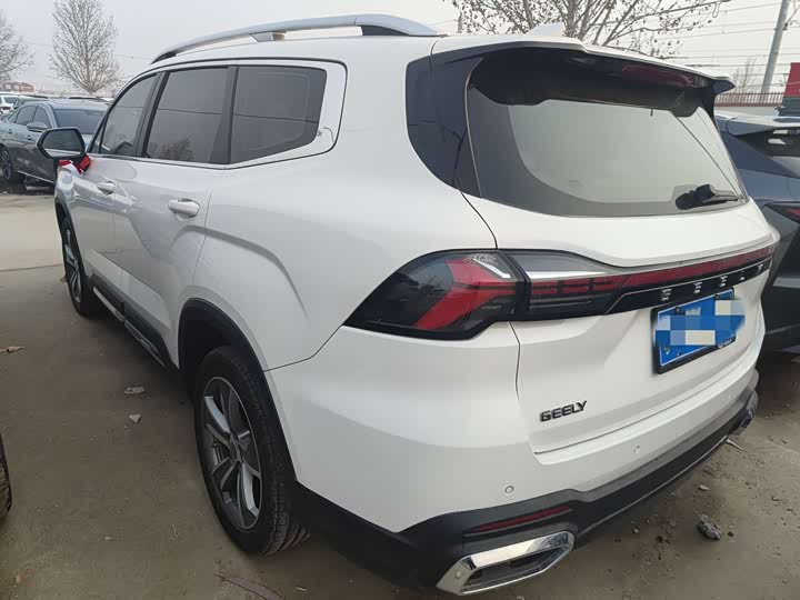 Фото 7 - Geely Okavango L