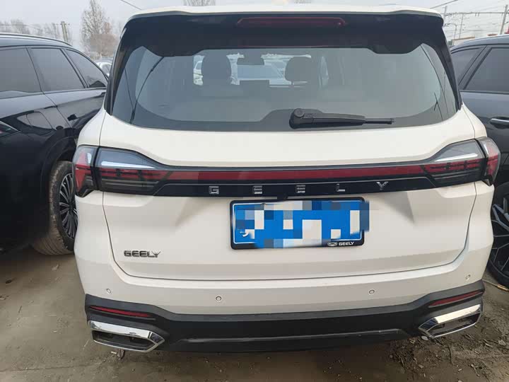 Фото 8 - Geely Okavango L