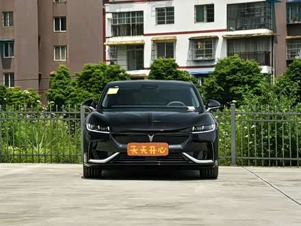 Фото 1 - Voyah Passion