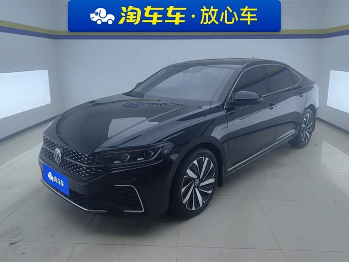 Фото 1 - Volkswagen Passat