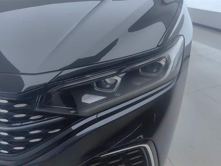 Фото 5 - Volkswagen Passat