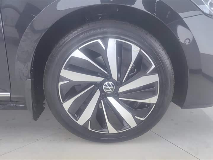 Фото 6 - Volkswagen Passat