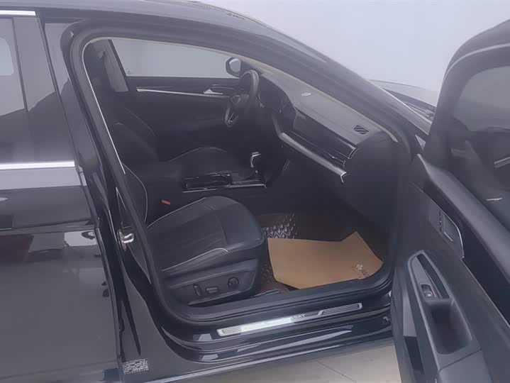 Фото 8 - Volkswagen Passat