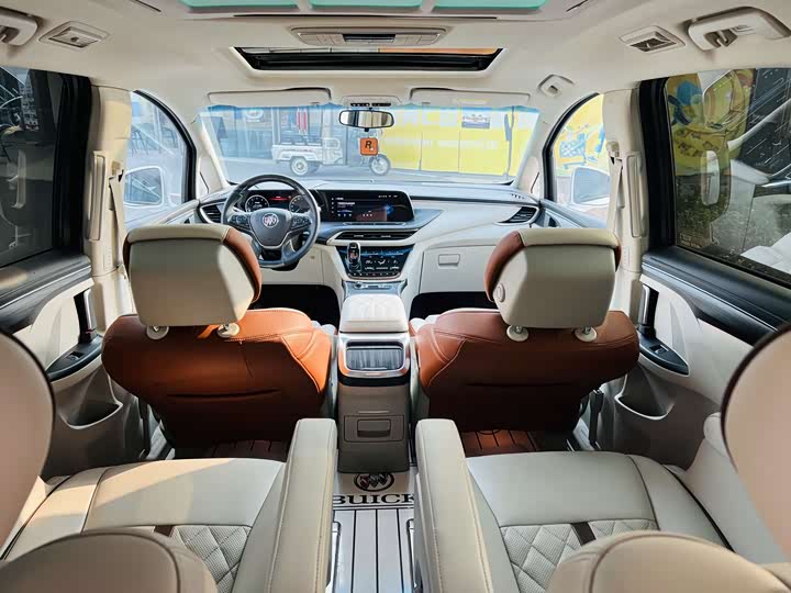 Фото 8 - Buick GL8 ES