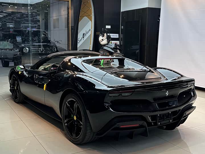 Фото 6 - Ferrari 296