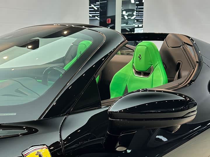 Фото 8 - Ferrari 296