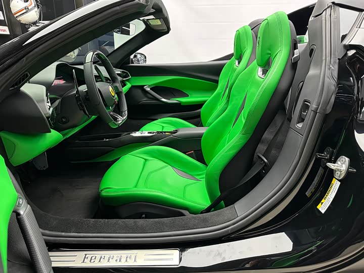 Фото 9 - Ferrari 296