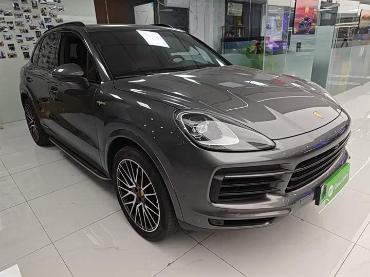 Фото 4 - Porsche Cayenne Hybrid