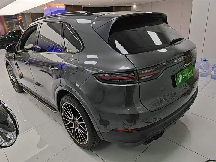 Фото 5 - Porsche Cayenne Hybrid