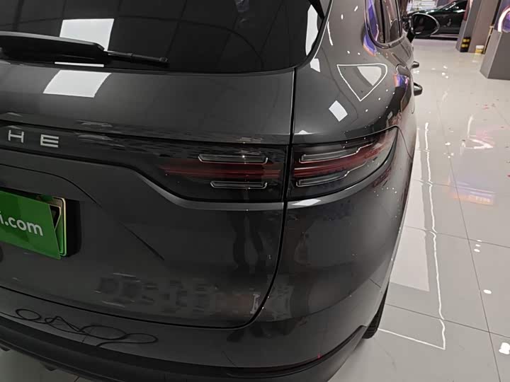 Фото 8 - Porsche Cayenne Hybrid