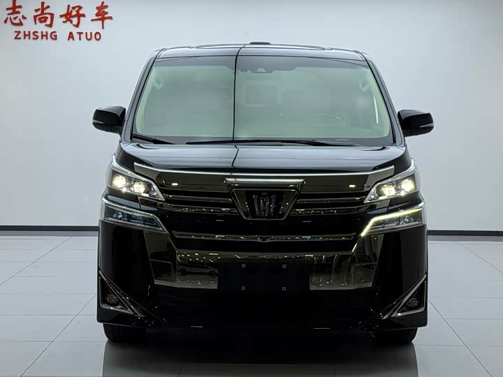 Фото 2 - Toyota Vellfire