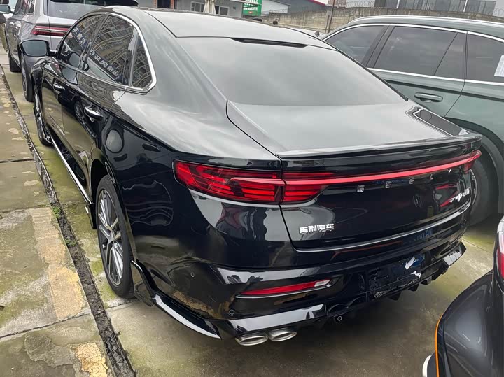 Фото 4 - Geely Preface