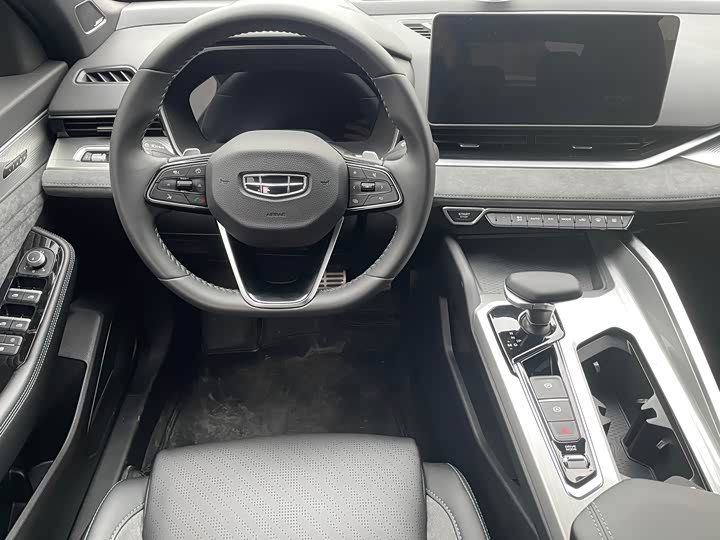 Фото 9 - Geely Preface