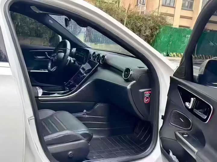 Фото 5 - Mercedes-Benz C-Class