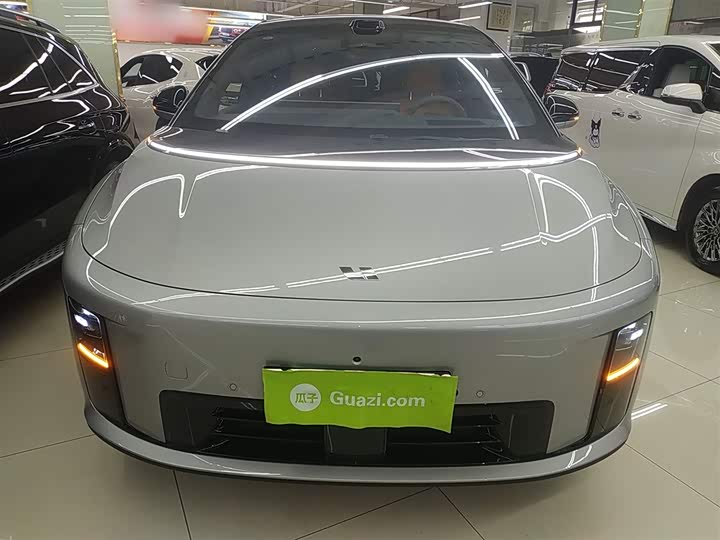 Фото 3 - LiXiang i8