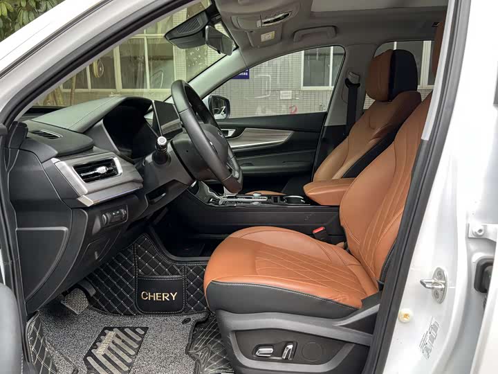 Фото 8 - Chery Tiggo 8