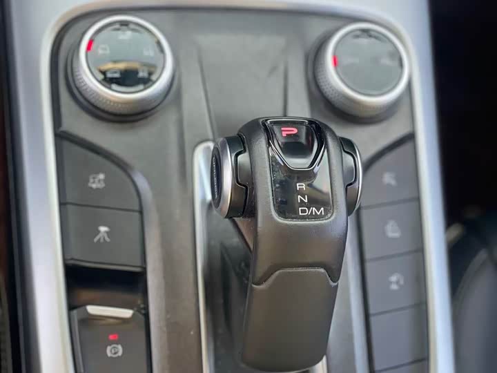 Фото 6 - Tank 300