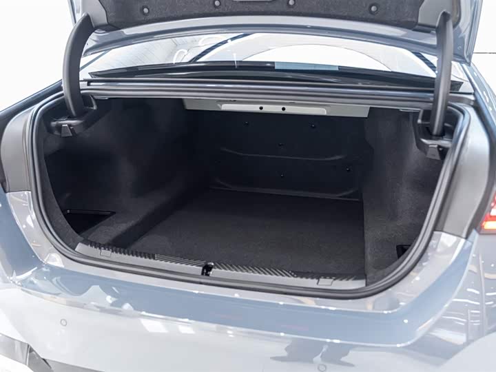 Фото 9 - BMW 5 Series