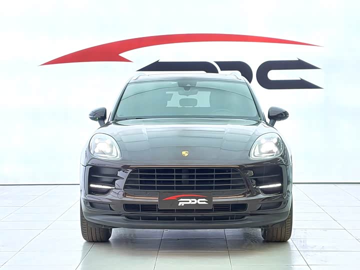 Фото 2 - Porsche Macan
