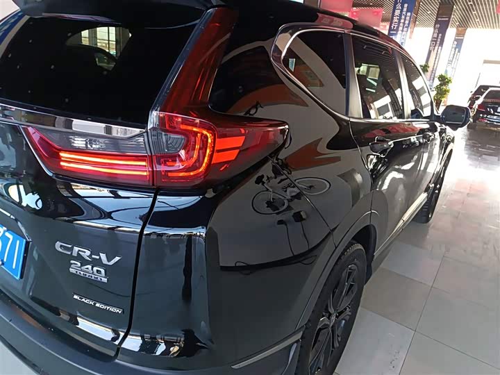 Фото 8 - Honda CR-V