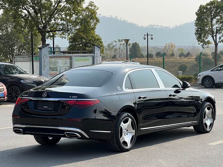 Фото 3 - Mercedes-Benz Maybach S-Class