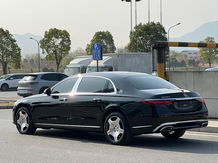 Фото 4 - Mercedes-Benz Maybach S-Class