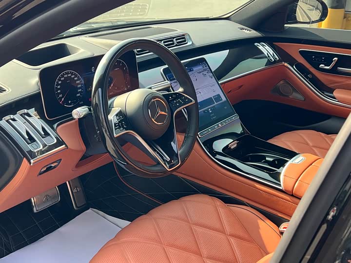 Фото 6 - Mercedes-Benz Maybach S-Class