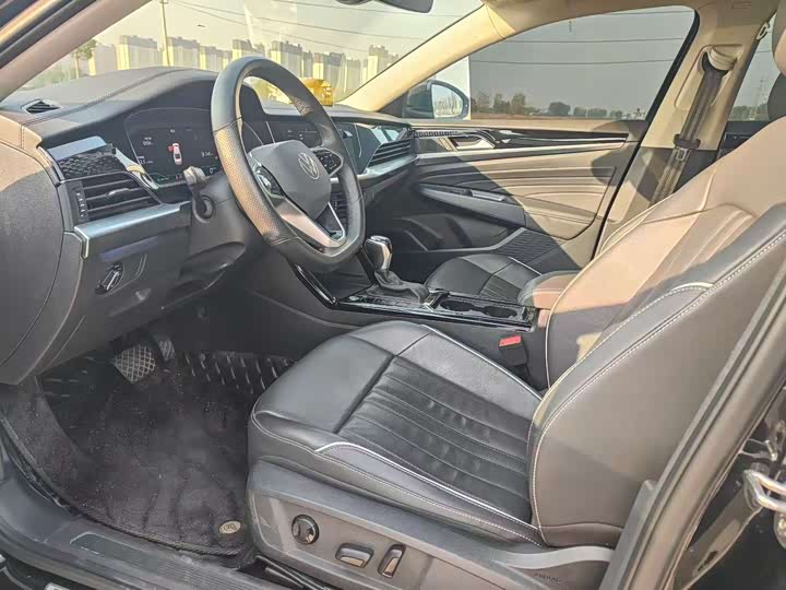 Фото 5 - Volkswagen Passat