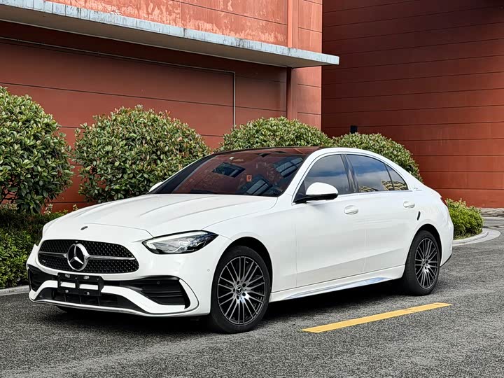 Фото 1 - Mercedes-Benz C-Class