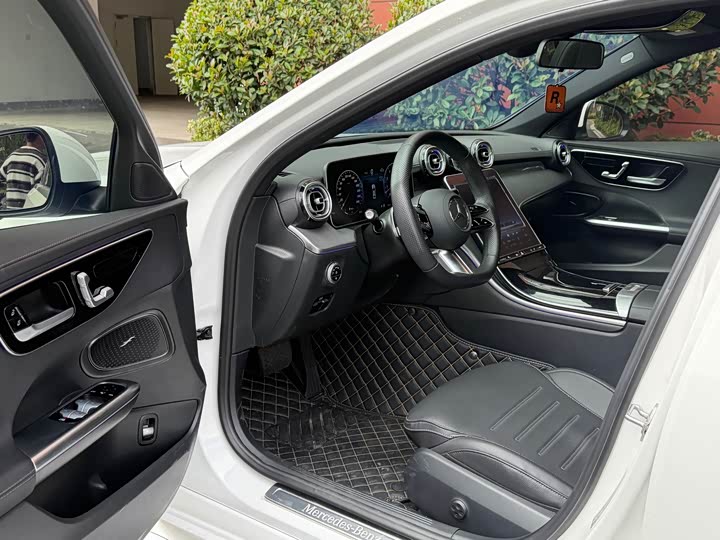 Фото 5 - Mercedes-Benz C-Class