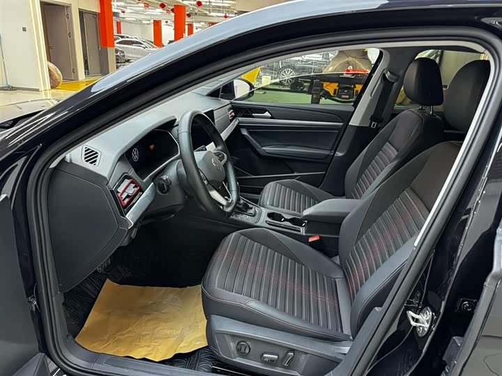 Фото 5 - Volkswagen Lavida