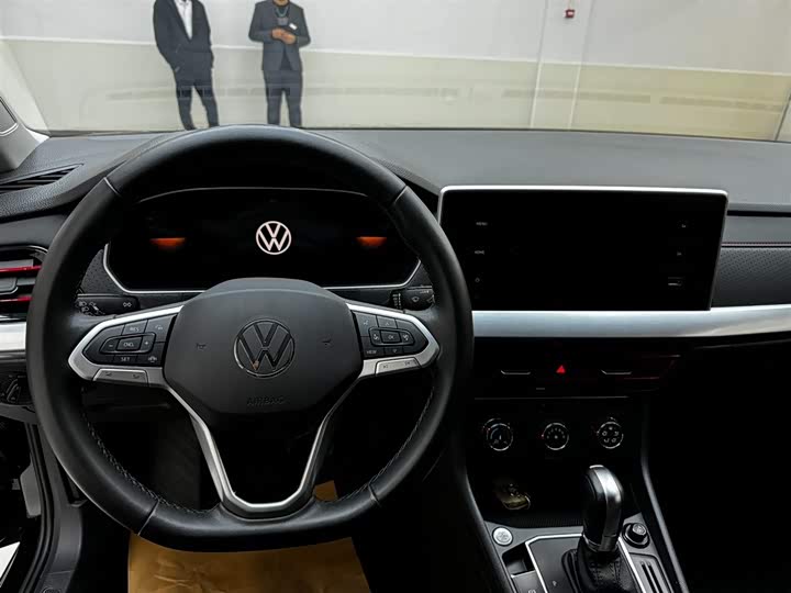 Фото 8 - Volkswagen Lavida