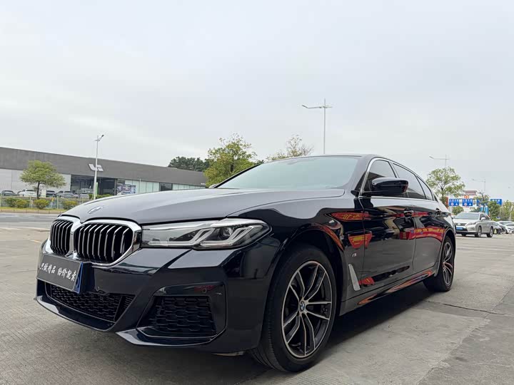 Фото 1 - BMW 5 Series