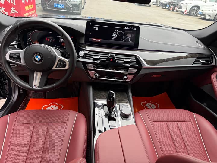 Фото 6 - BMW 5 Series