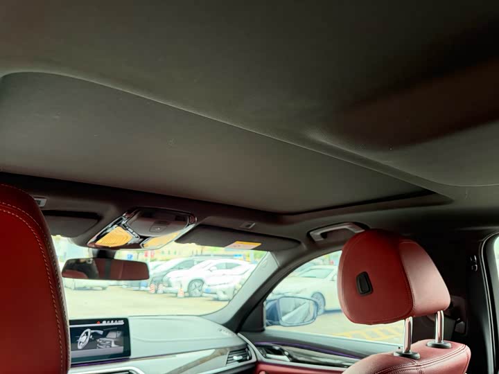 Фото 8 - BMW 5 Series