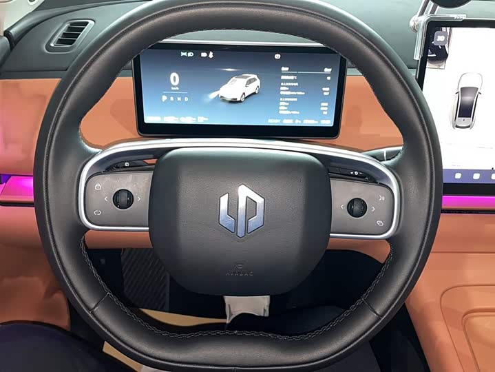 Фото 2 - Leapmotor C10