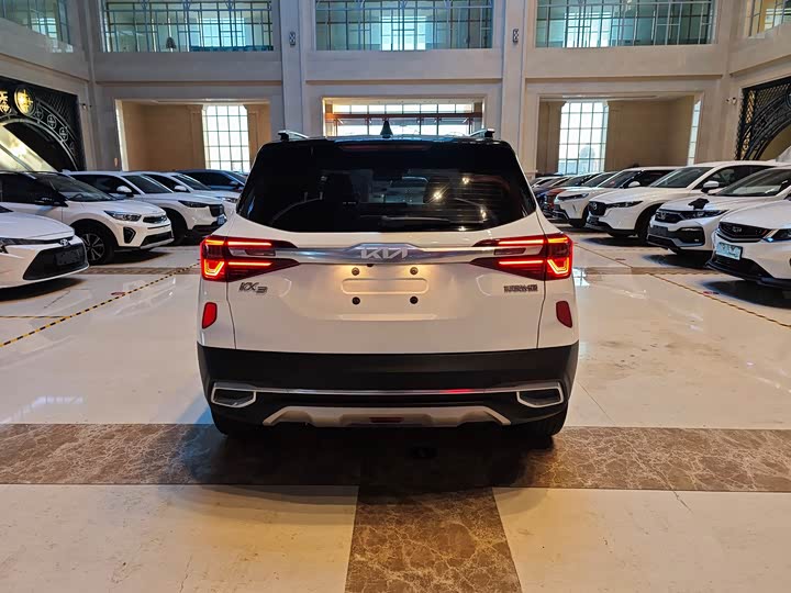 Фото 5 - Kia KX3