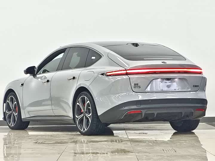 Фото 6 - Nio ET5