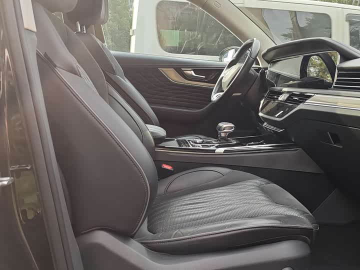 Фото 4 - Hongqi HS5