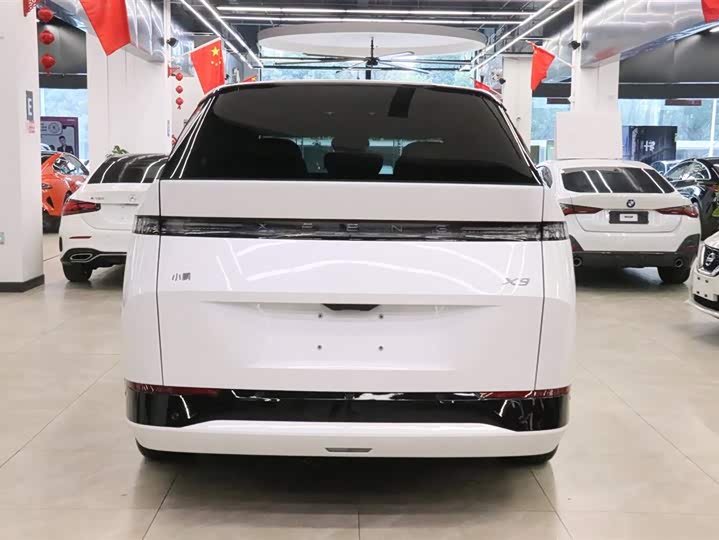 Фото 4 - XPeng X9