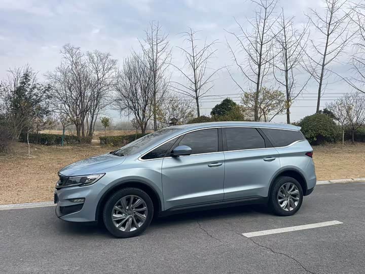 Фото 2 - Geely Jiaji