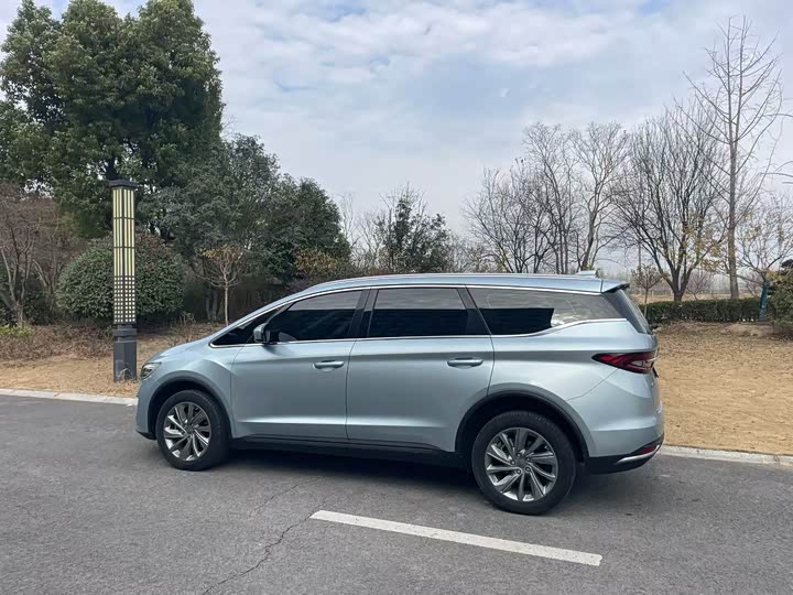 Фото 7 - Geely Jiaji