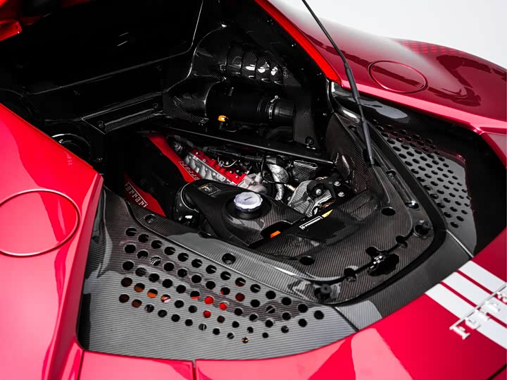 Фото 9 - Ferrari SF90