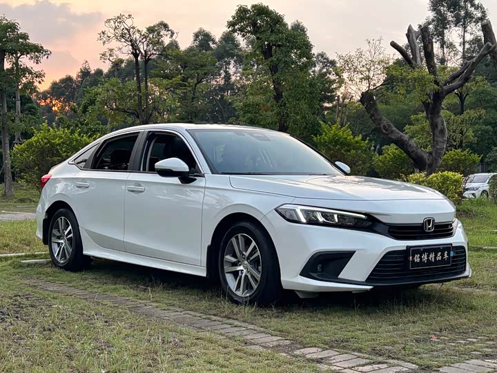 Фото 3 - Honda Civic