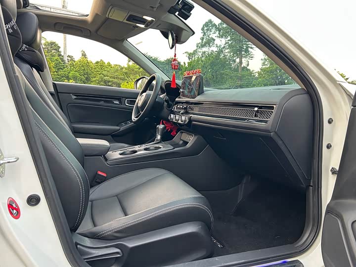 Фото 9 - Honda Civic