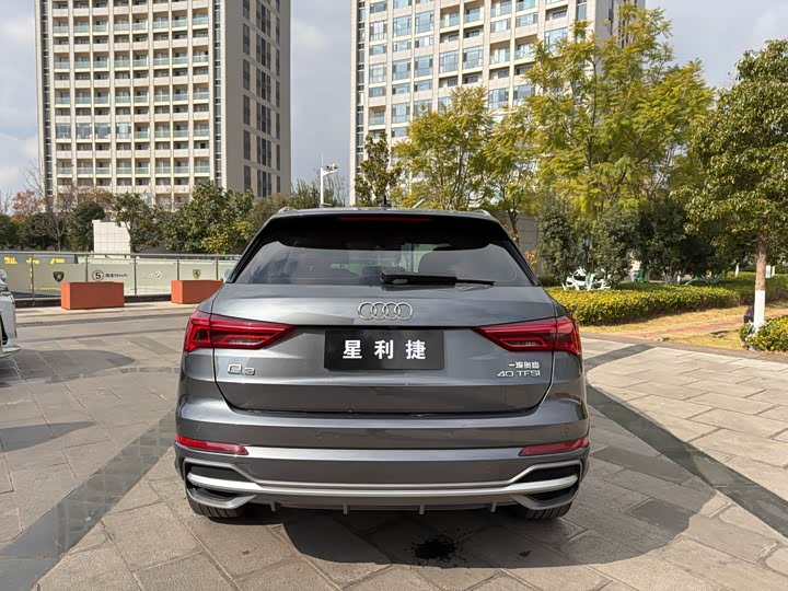 Фото 5 - Audi Q3