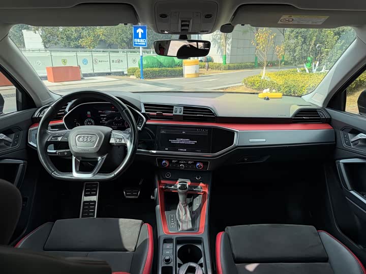 Фото 9 - Audi Q3