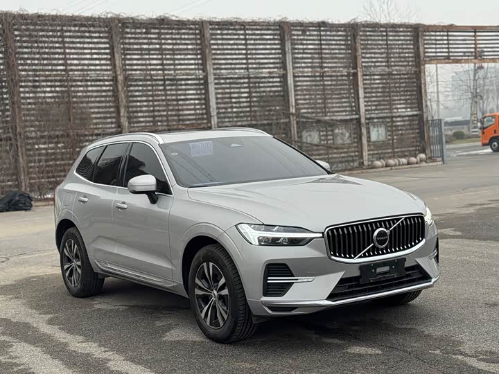 Фото 3 - Volvo XC60